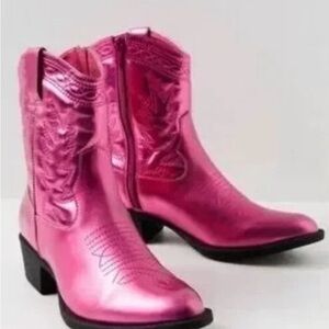 Coconuts by Matisse "Pistol" Ankle Booties